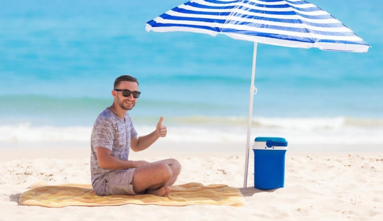Joven de vacaciones