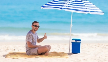 Joven de vacaciones